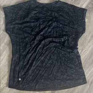 Lululemon Camo Short Sleeve Shirt